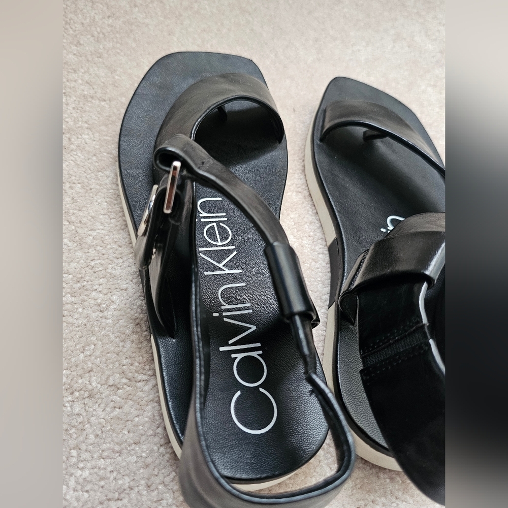 Calvin Klein Black Leather Thong Slingback Sandals Buckle Size 7M Women's - Picture 4 of 5